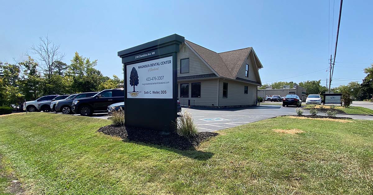 Outside view of a dentist office in Cleveland, TN